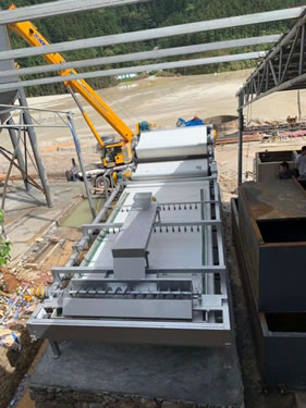 江西卓冶環(huán)?？萍加邢薰? title=